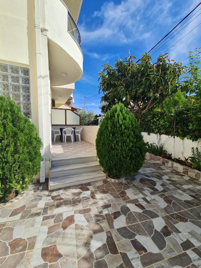 Ava'S Guesthouse Ksamil Esterno foto
